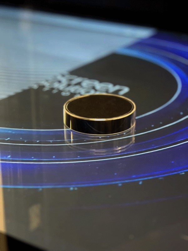 interactive pucks for 4K touch monitors