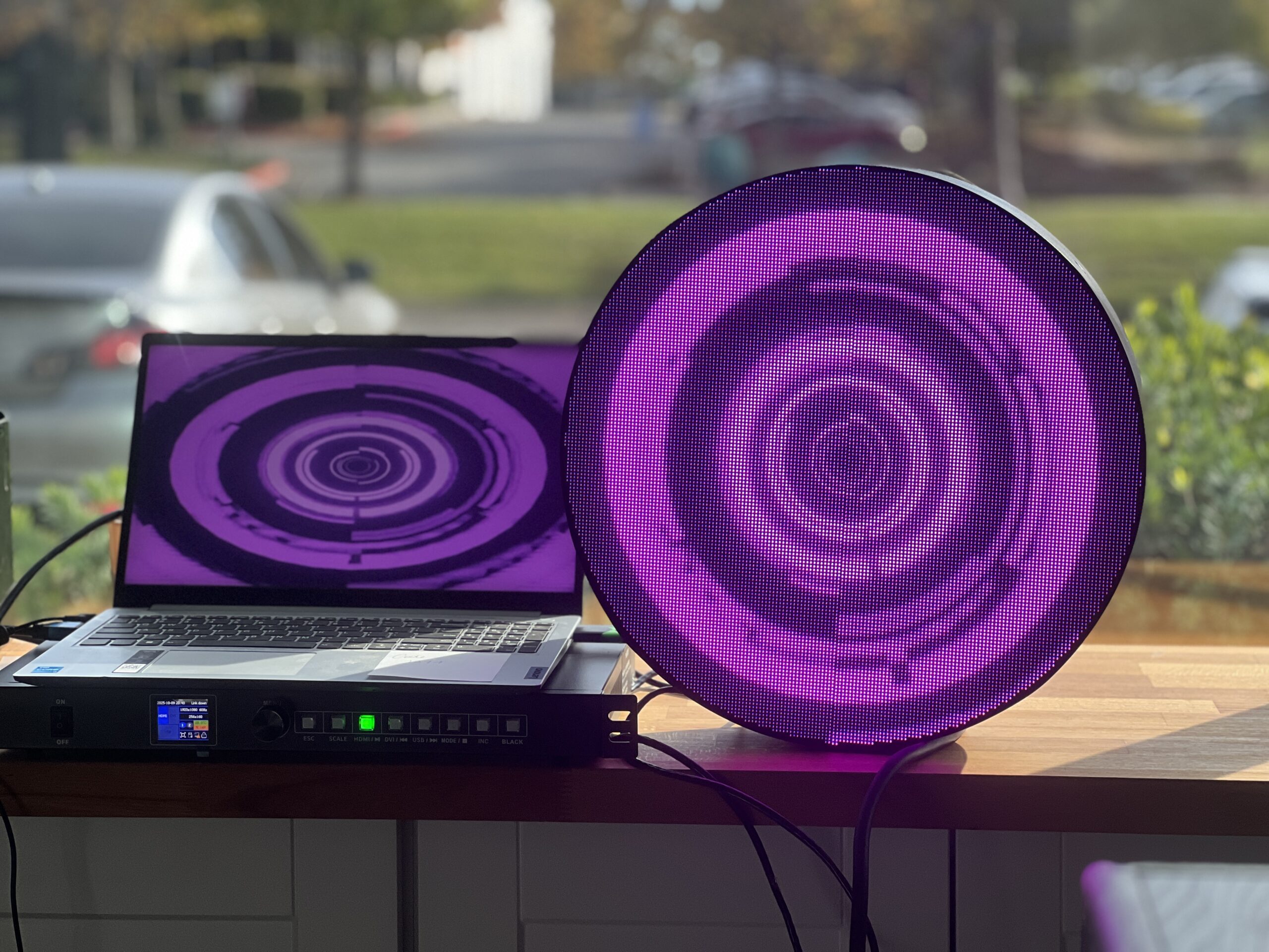 Round LED display