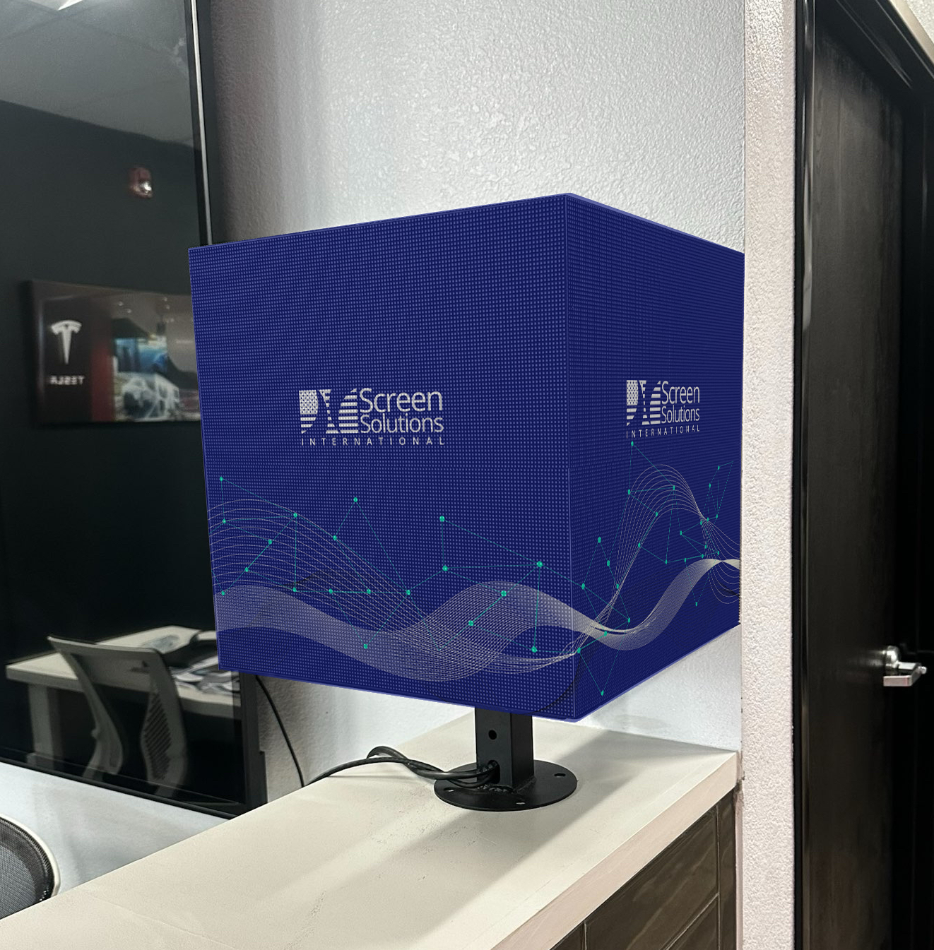 SSI LED cube
